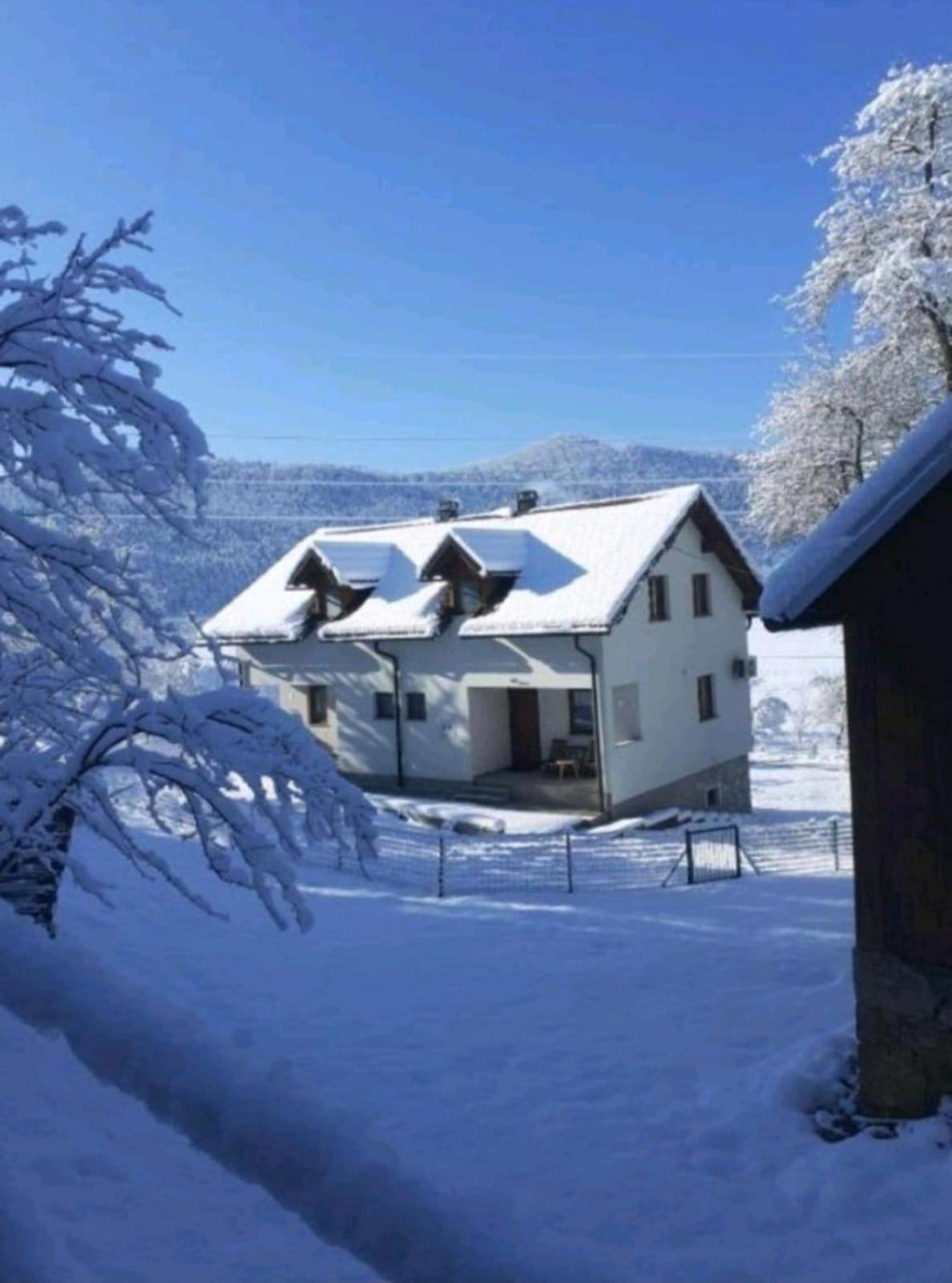 Holiday House Marija Otočac Dış mekan fotoğraf